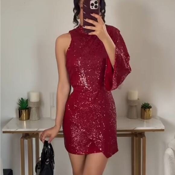 Zara Blogger Favorite Sequin Asymmetric Mini Dress - Picture 5 of 13